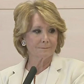 Esperanza Aguirre, durante la comparecencia en la que anuncia su dimisión.