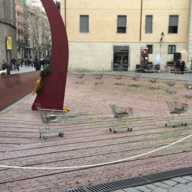 L'exposició amb carretons al Fossar de les Moreres va generar una forta protesta a les xarxes del sector analitzat a l'article.