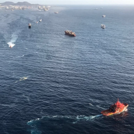 Imagen cedida a Europa Press de la mancha de combustible.