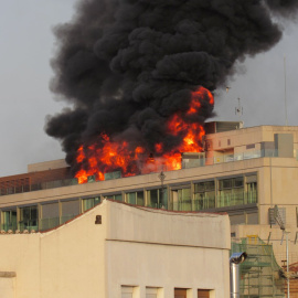 Imagen del incendio de este lunes 24 de abril / TWITTER