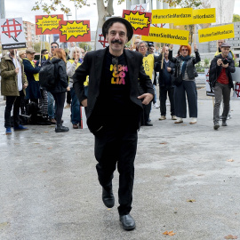 El editor de la Revista satírica Mongolia, Darío Adanti, tras declarar por un presunto delito contra los sentimientos religiosos - Alberto Ortega / Europa Press