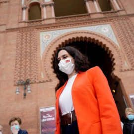 La presidenta de la Comunidad de Madrid en la plaza de toros de Ventas.- COMUNIDAD DE MADRID
