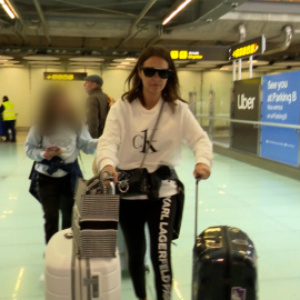 Paula Echevarría regresa a Madrid tras recorrer el mundo