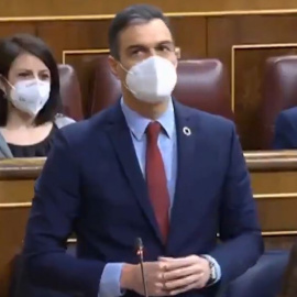 Sánchez pide a Casado que "deje de ser el plato de aperitivo" antes de que llegue Vox y le vuelve a repetir que su "mano sigue tendida"