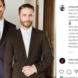 Pelayo y Andy celebran la boda de sus amigos desde el hotel
