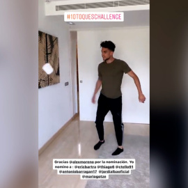 Cientos de futbolistas se han unido al reto del papel hiniégico