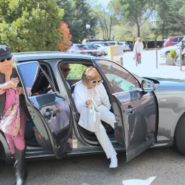 Carmen Borrego, arropada por su madre en las revisiones