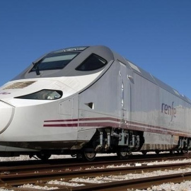 Tren Alvia de Renfe. E.P.