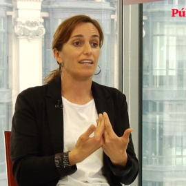 Mónica García: "Tenemos que esforzarnos para que los que no quieran dar oxígeno al odio voten el 4M"