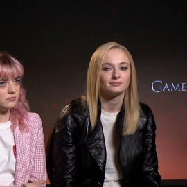 Maisie Williams y Sophie Turner, avanzan el final de Juego de Tronos