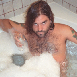 Crepus, pompas y champán.- BARBARA MINGO