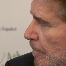 Arrocet se escapa a Panamá después de que se cancele su juicio por paternidad