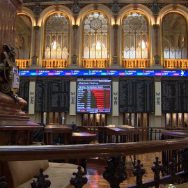 El Ibex 35 pone a fin al peor mes de su historia