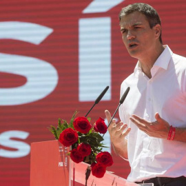 Pedro Sánchez durante su mitin en Murcia. | EFE