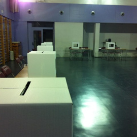 El Govern invertirá 200.000,00 euros: 184.000 euros para "urnas electorales transparentes" y 16.000 para urnas de cartón. - EUROPA PRESS