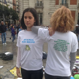 Patricia Fernández, impulsora de la asociación junto a su madre Sonia este viernes en la presentación de 'Avanza sin miedo'