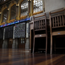 Vista del patio de negociación de la Bolsa de Madrid. EFE/Juan Carlos Hidalgo