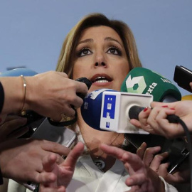 La presidenta andaluza y candidata a la Secretaría General del PSOE, Susana Díaz, durante un briefing informativo en Madrid. | JUAN CARLOS HIDALGO (EFE)
