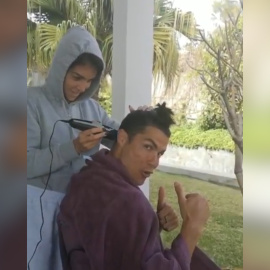Georgina, peluquera de Cristiano Ronaldo en cuarentena