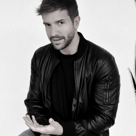 Pablo Alborán manda un abrazo a través de su nueva canción benéfica