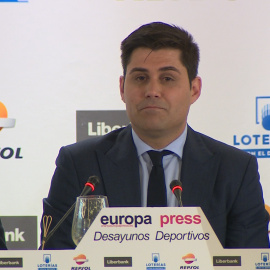 Aganzo pide que el fútbol femenino juegue en "estadios de Primera"