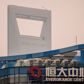Vista del complejo Evergrande Center en Shanghai. EFE/EPA/ALEX PLAVEVSKI