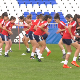 Entrenamiento de la Selección femenina antes del partido contra Camerún