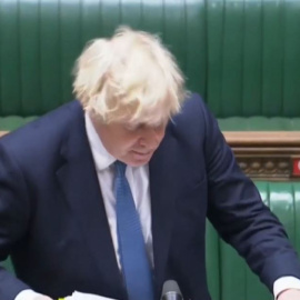 Boris Johnson amenaza con multar a las redes sociales si no eliminan los contenidos racistas