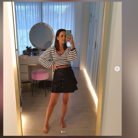 Paula Echevarría disfruta de la vida en casa con cine y amigos