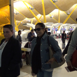 Isabel Pantoja pone rumbo a 'Supervivientes' de lo más feliz