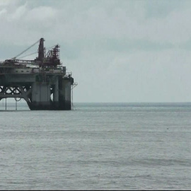 El petróleo de EEUU sufre una caída histórica