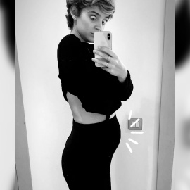 Laura Escanes, sorprendida por el crecimiento de su barriga