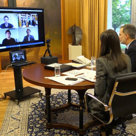 Los Reyes se reúnen con artistas, deportistas y empresarios