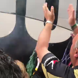 Aficionados del Barakaldo CF reciben a su equipo