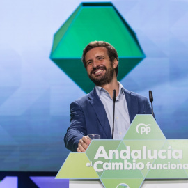 El presidente del PP nacional, Pablo Casado, durante su intervención en la clausura del XVI Congreso Autonómico del PP de Andalucía, a 21 de noviembre del 2021 en Granada.