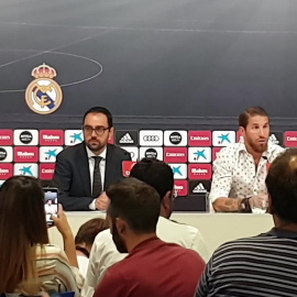 Ramos anuncia que se queda en el Real Madrid