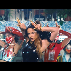 Rosalía estrena Aute Cuture, el hit de aniversario de su éxito