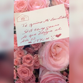 María Pombo, ilusionada por las flores que recibe por su boda