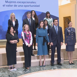 La Reina Letizia apuesta por Zara en mitad de la polémica