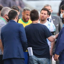 Esperpéntica suspensión del partido entre Brasil y Argentina por una supuesta infracción del protocolo sanitario