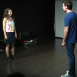 'Wake up woman': teatro terapéutico contra el contrato