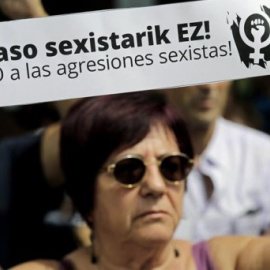 Imagen de archivo de una concentración de repulsa por las agresiones sexistas. EFE