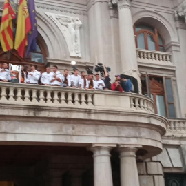 El Valencia CF comparte la Copa con la afición
