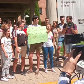 Protesta de estudiantes por el "difícil" examen de matemáticas II en la PAU