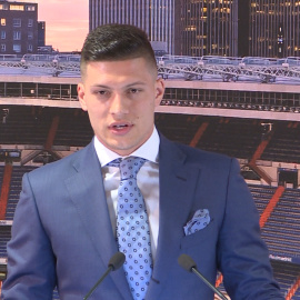 Jovic promete hacer ganar "más títulos" al Real Madrid