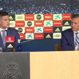 Jovic y Butragueño en rueda de prensa