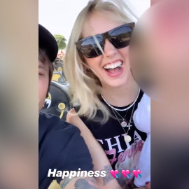 Chiara Ferragni visita una granja junto a Fedez y su hijo Leo