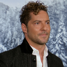 David Bisbal enseña los primeros pasos de su hijo Matteo