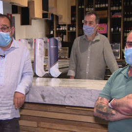 Bares y restaurantes comienzan a recibir la cerveza y agua de #SOMOSFAMILIA
