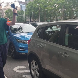 Los trabajadores de Nissan llegan al consulado de Japón